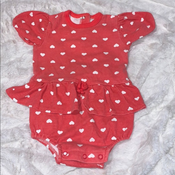 snugaby Other - Red heart bodysuit (3 for $10)